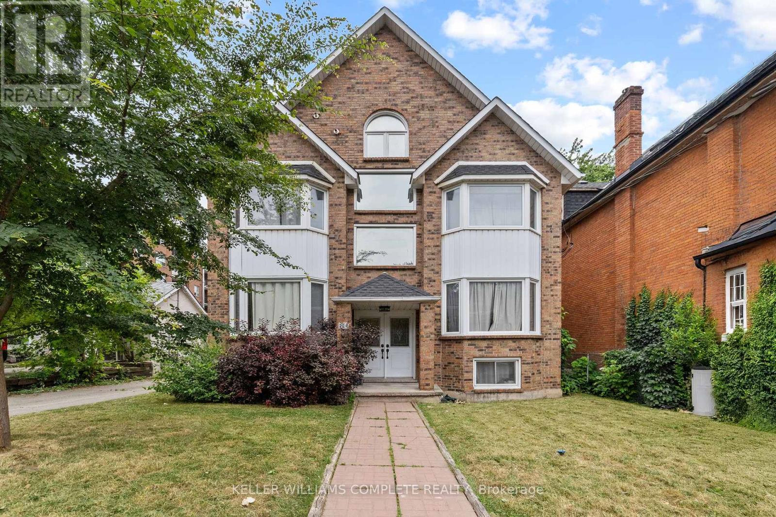 Photo 11 of 220 Caroline Street S, Hamilton ON