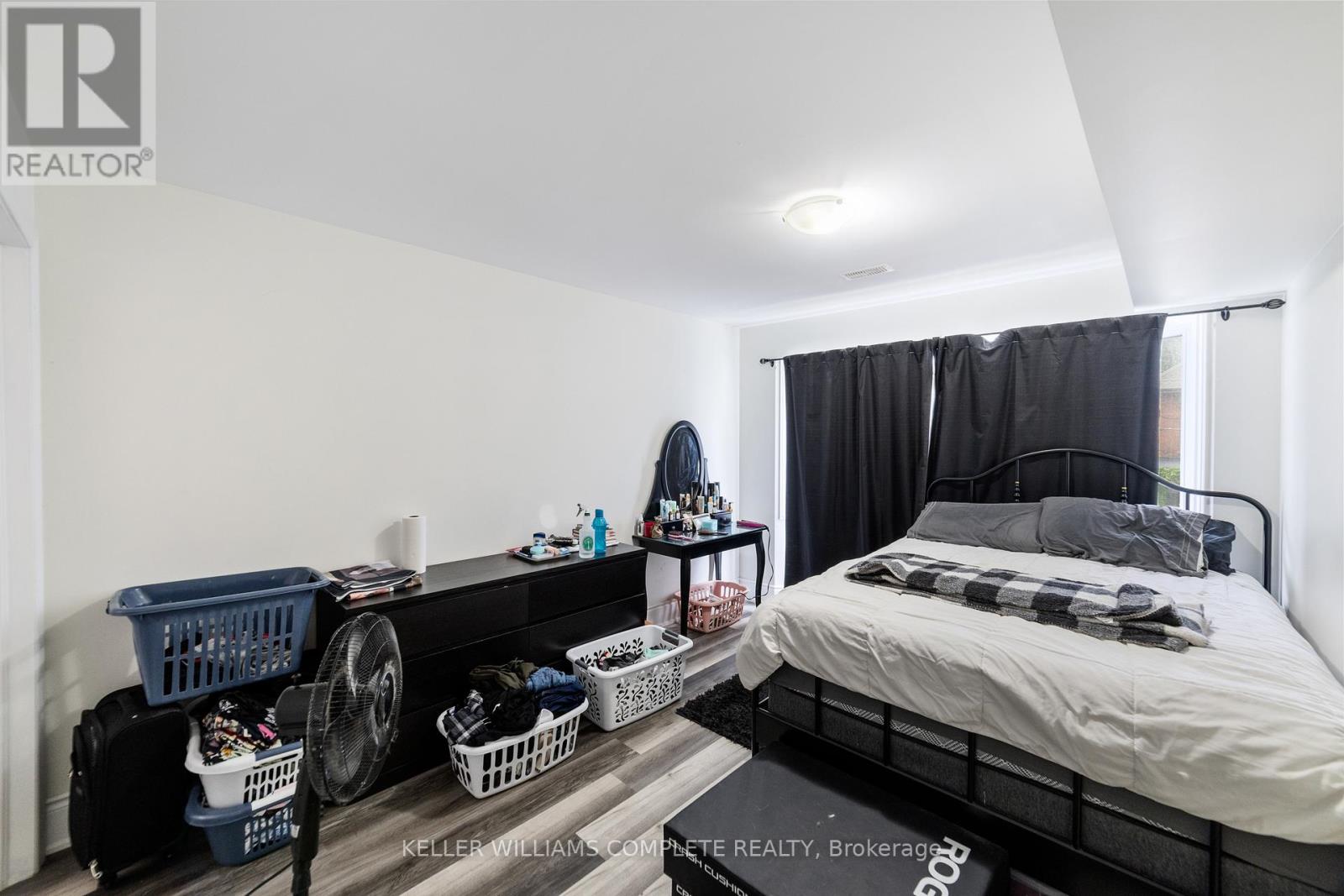 Photo 30 of 220 Caroline Street S, Hamilton ON