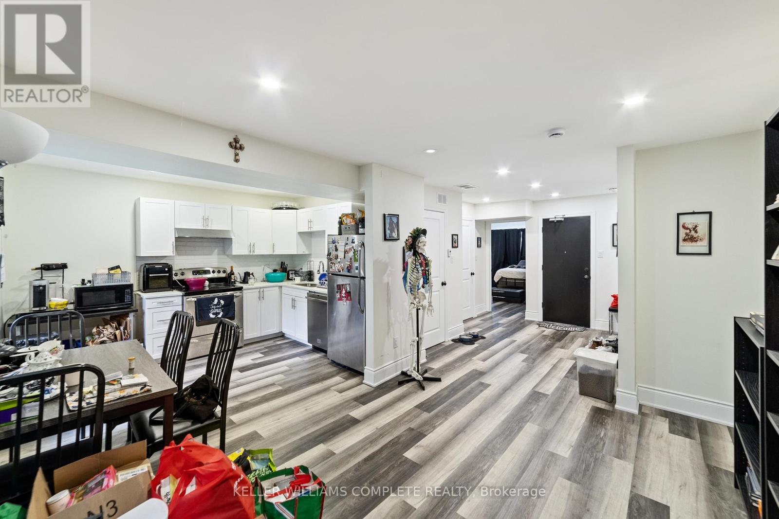 Photo 31 of 220 Caroline Street S, Hamilton ON