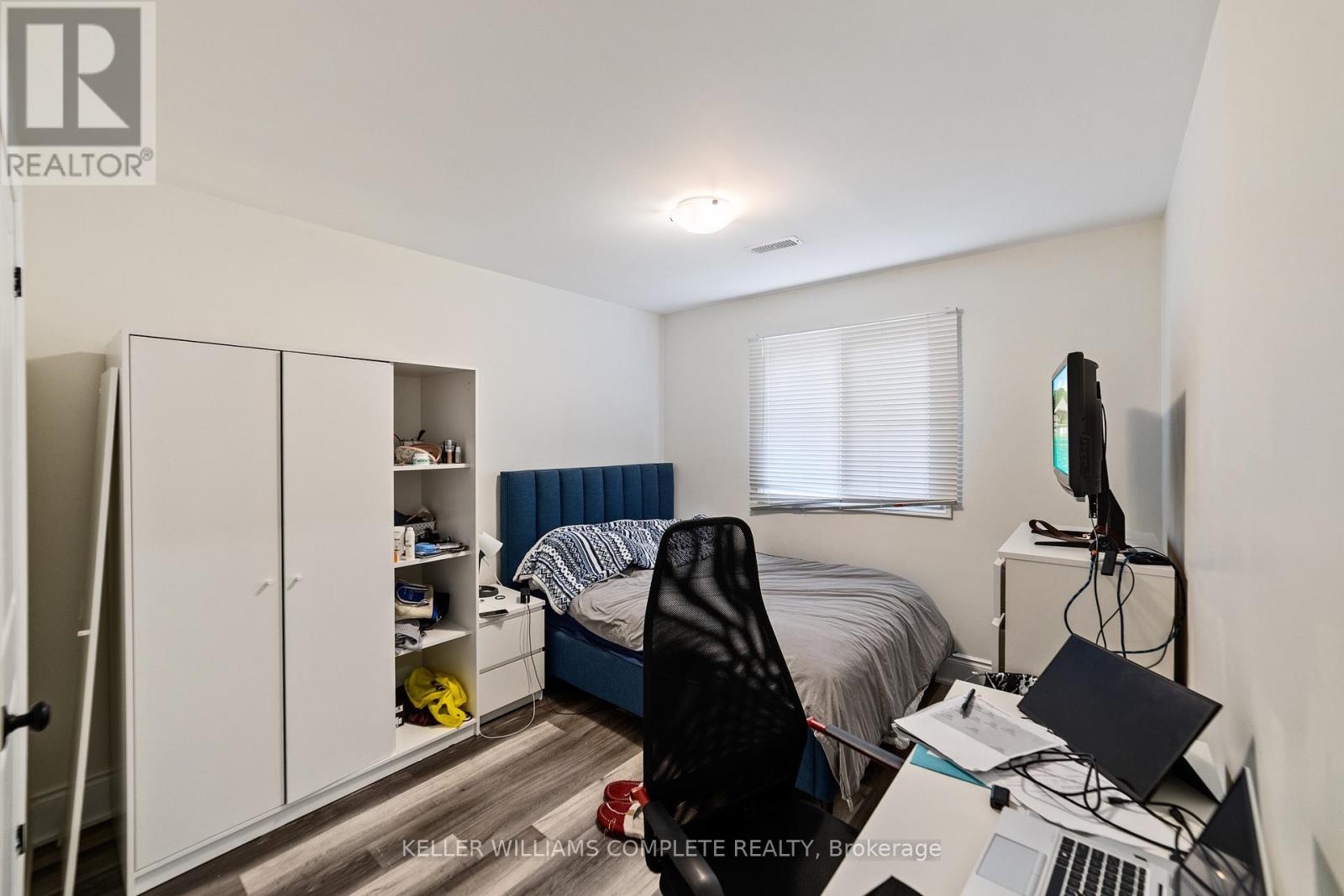 Photo 15 of 220 Caroline Street S, Hamilton ON