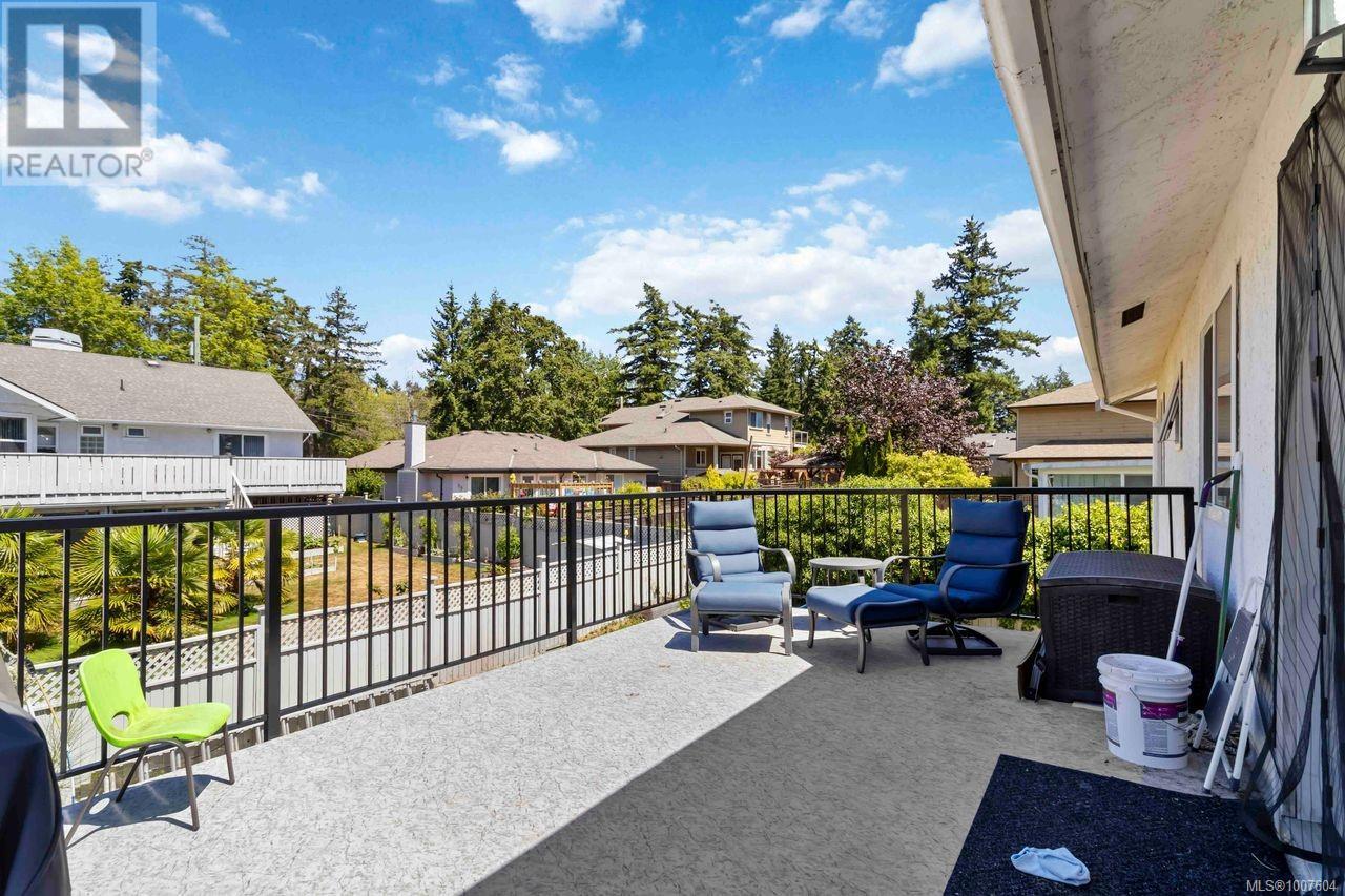 Single Family House for Sale in  Mann Ave Saanich 