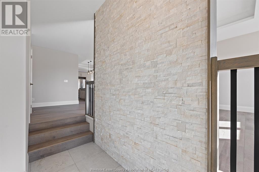 Photo 29 of 4 Woodland Street, Kingsville ON