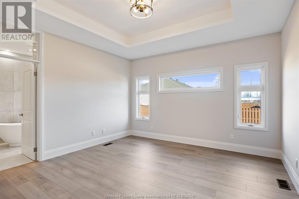 Photo 4 of 4 Woodland Street, Kingsville ON