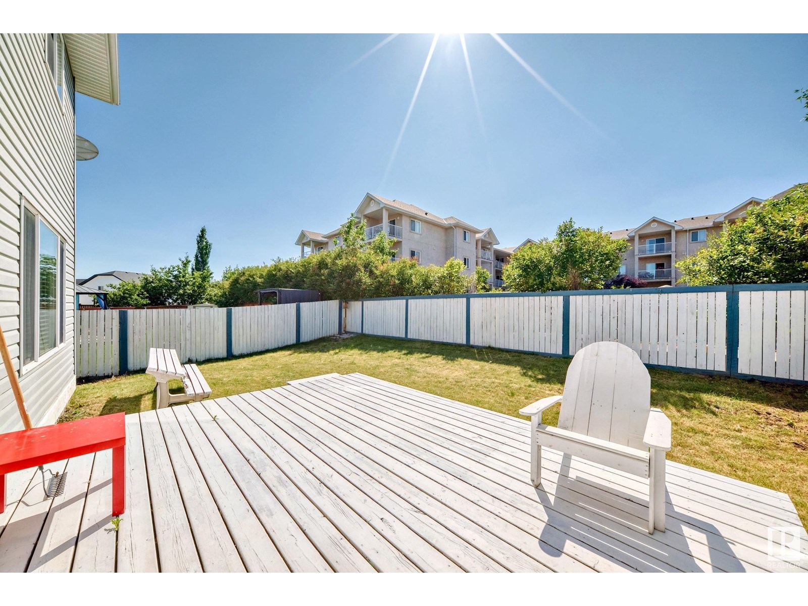 Photo 12 of 3510 22 St Nw, Edmonton AB