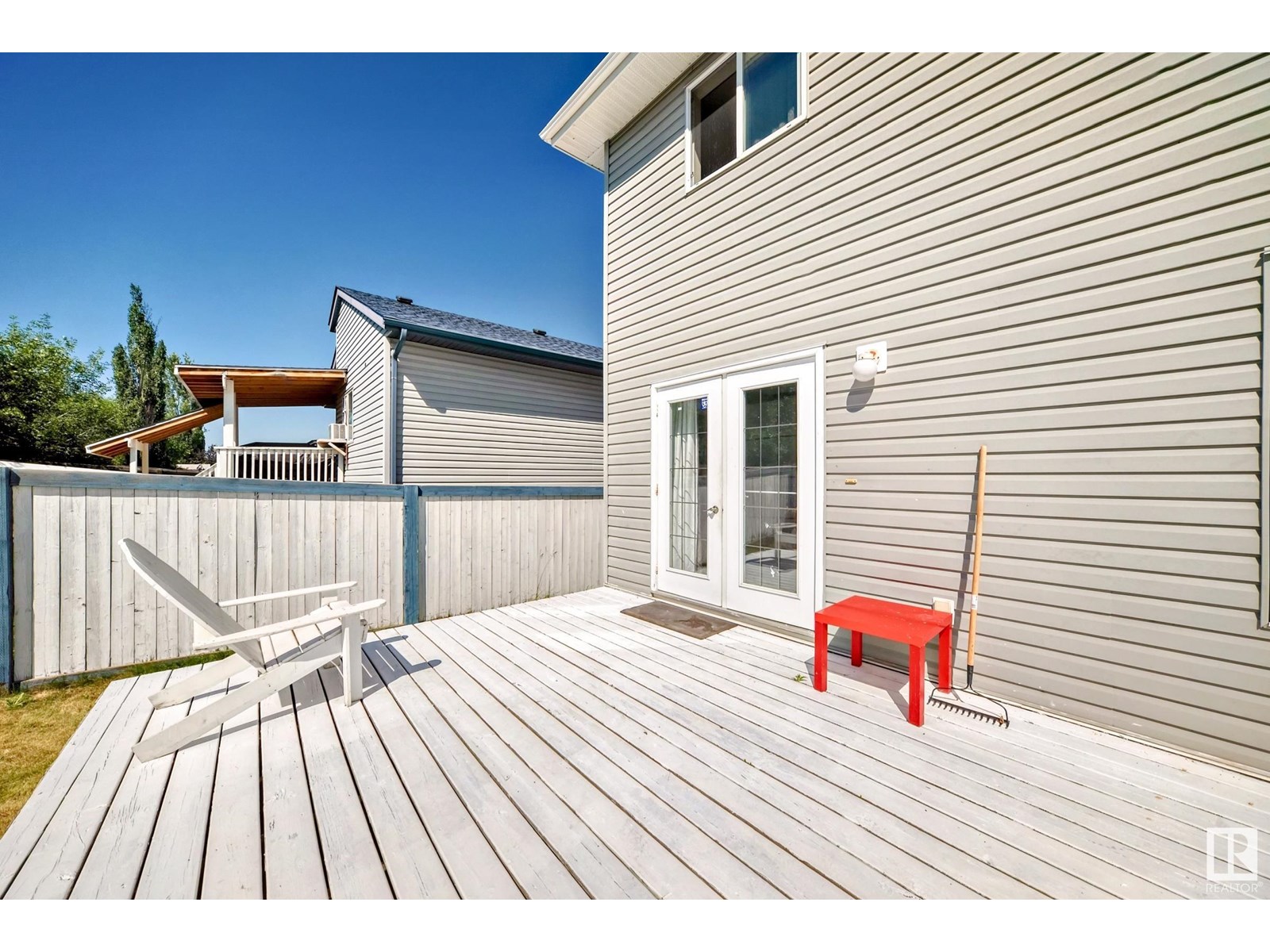 Photo 13 of 3510 22 St Nw, Edmonton AB