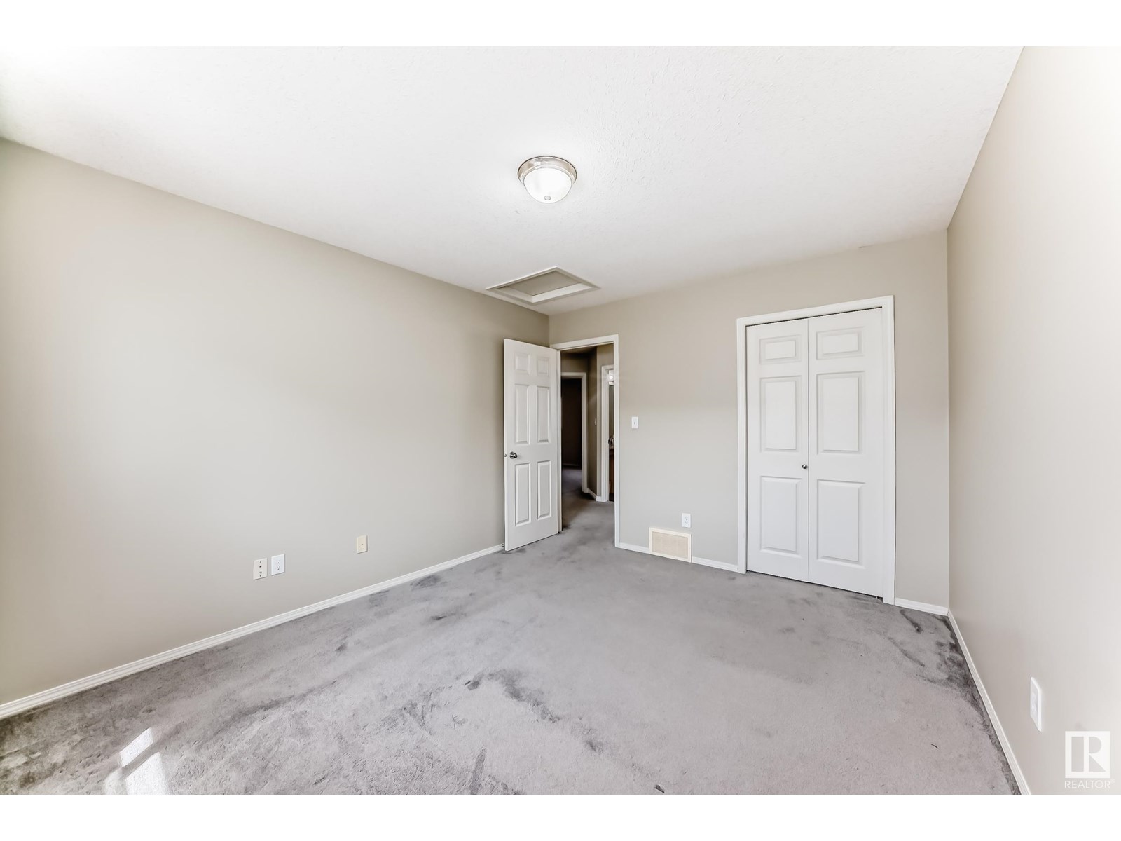Photo 33 of 3510 22 St Nw, Edmonton AB