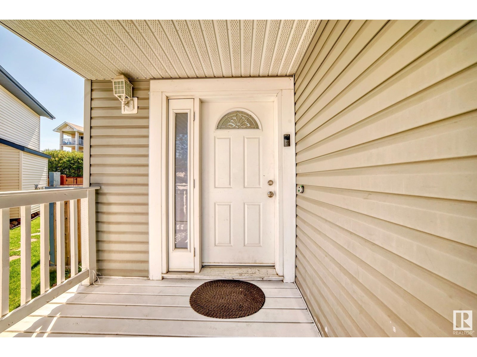 Photo 4 of 3510 22 St Nw, Edmonton AB