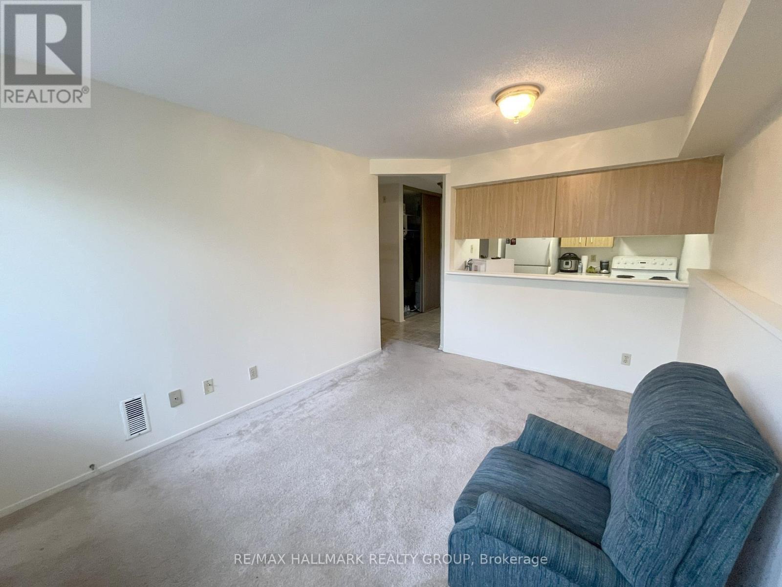Photo 4 of 108 345 Centrum Boulevard, Ottawa ON