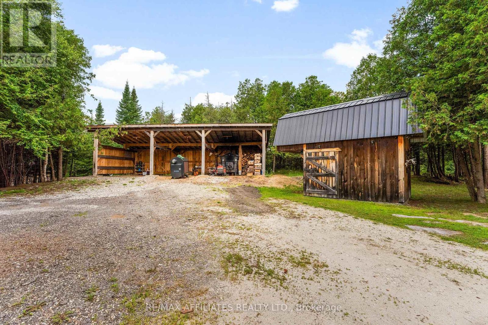 Photo 24 of 521 Concession Road 1 A Dalhousie Road, Lanark Highlands ON