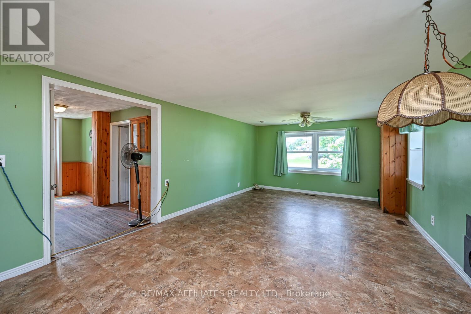 Photo 10 of 1028 County 16 Road, Merrickvillewolford ON