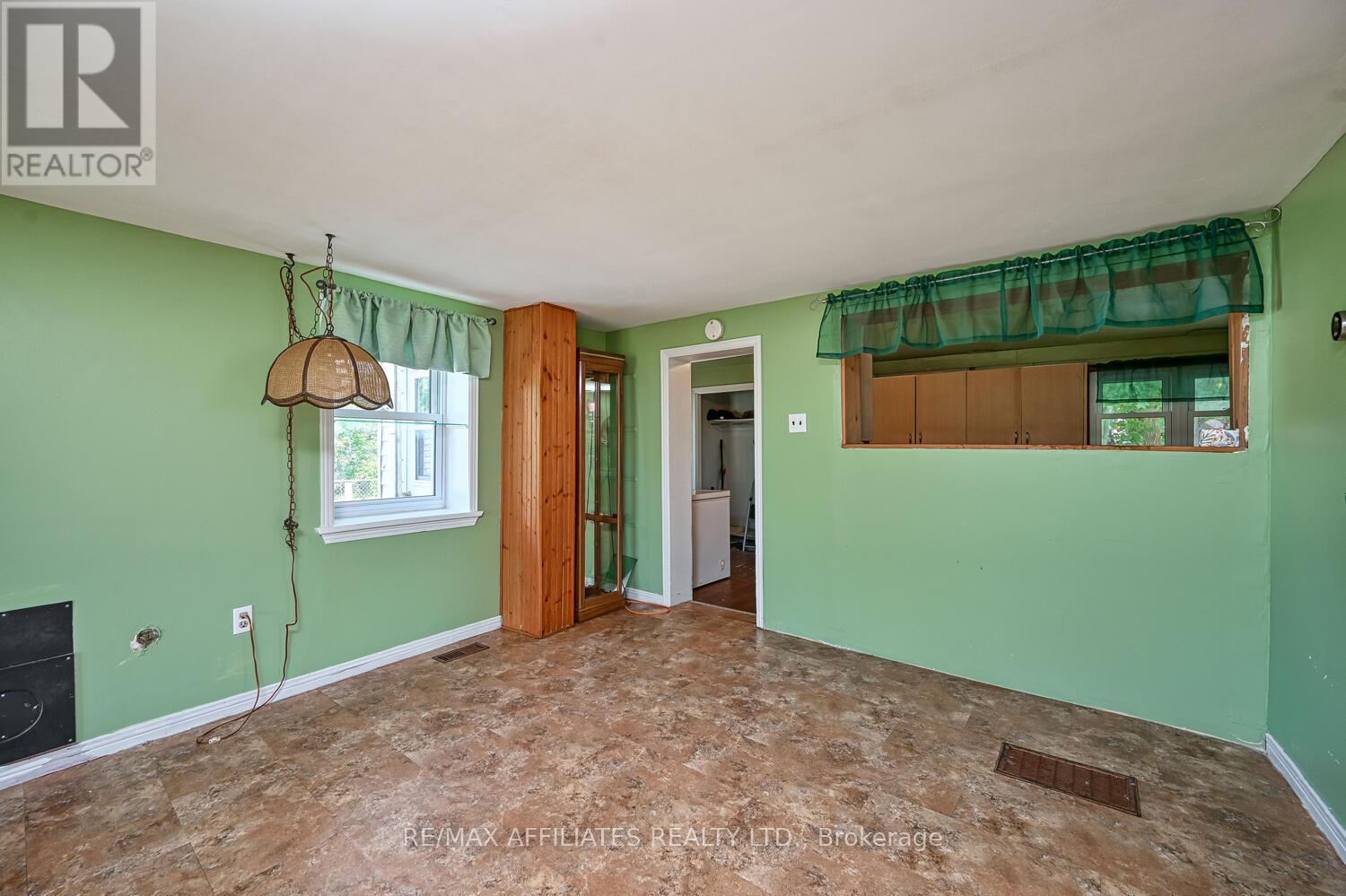 Photo 13 of 1028 County 16 Road, Merrickvillewolford ON
