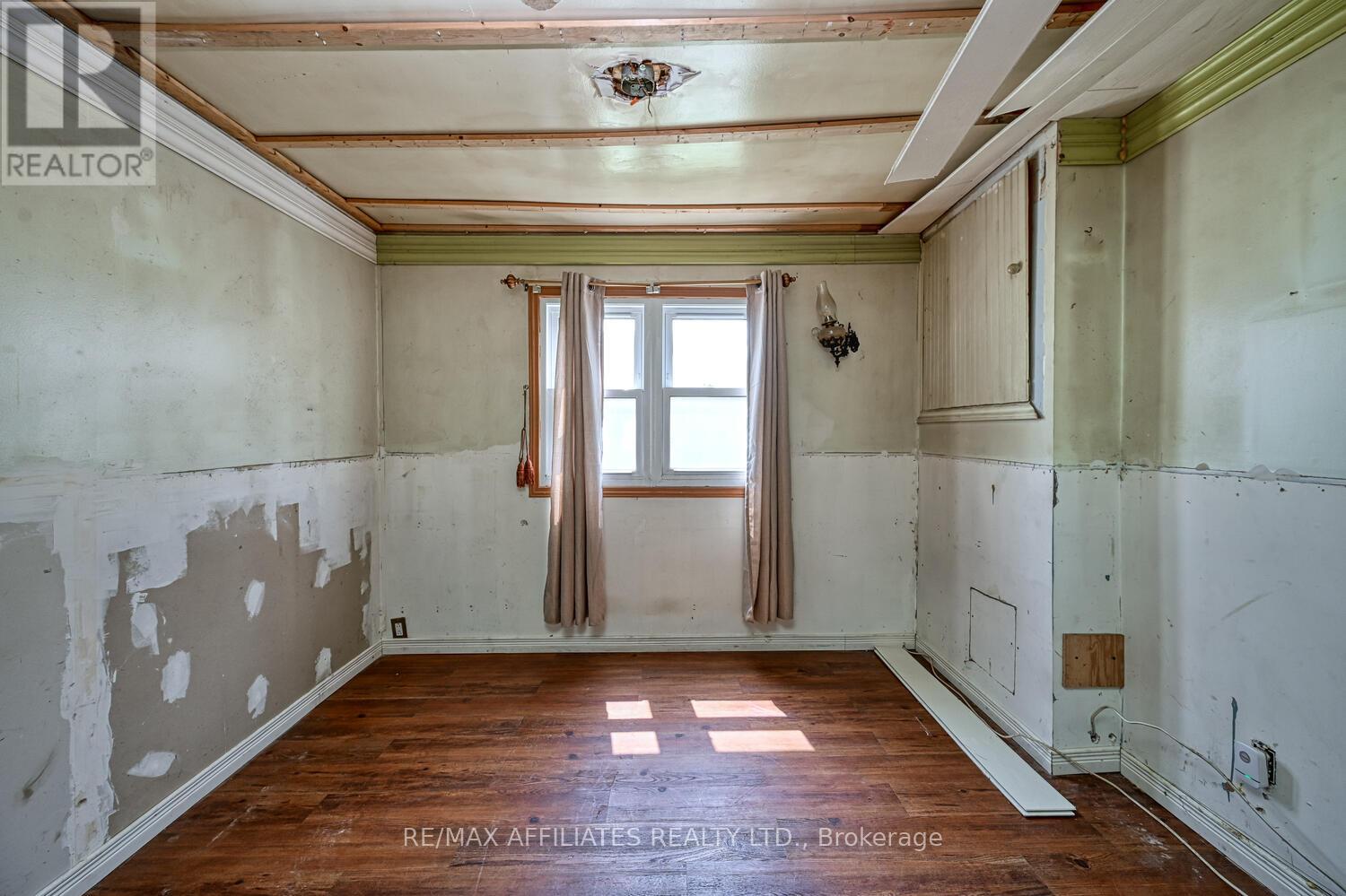 Photo 18 of 1028 County 16 Road, Merrickvillewolford ON