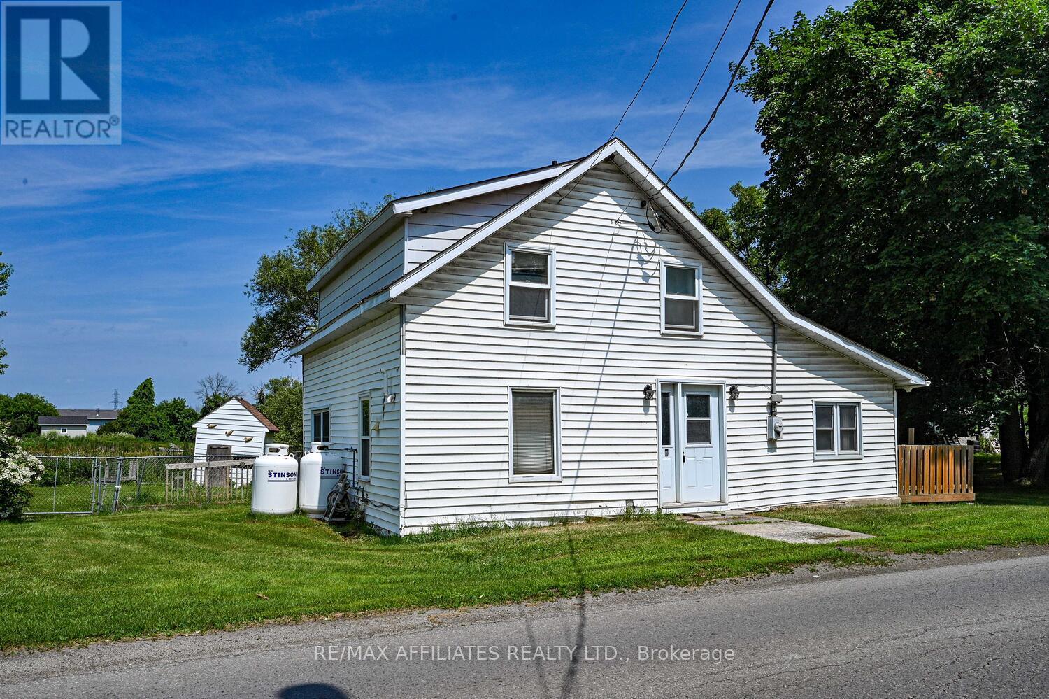 Photo 3 of 1028 County 16 Road, Merrickvillewolford ON