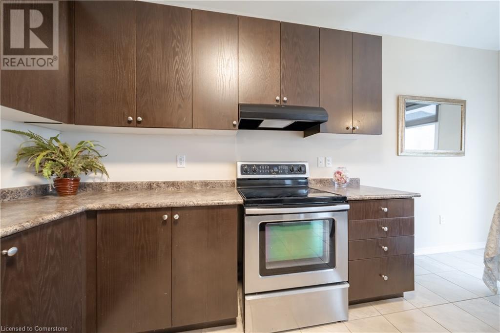 Photo 10 of 148 Whitwell Way, Binbrook ON