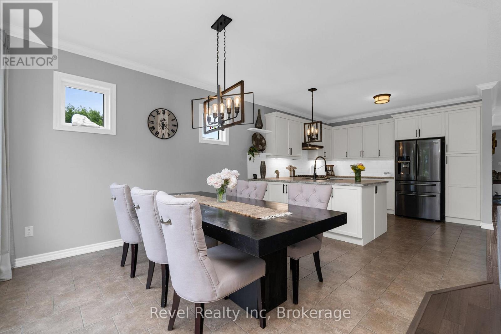 Photo 11 of 413 Russ Howard Drive, Midland ON