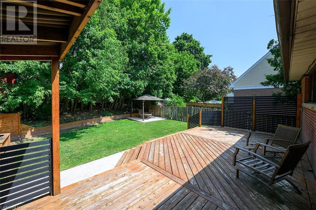 Photo 45 of 28 Marion Crescent, Dundas ON