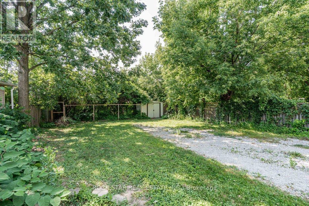 Photo 5 of 326 East 19th Street, Hamilton ON