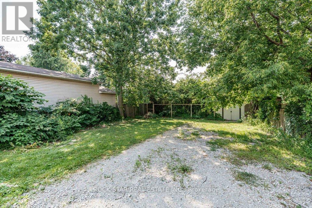 Photo 32 of 326 East 19th Street, Hamilton ON
