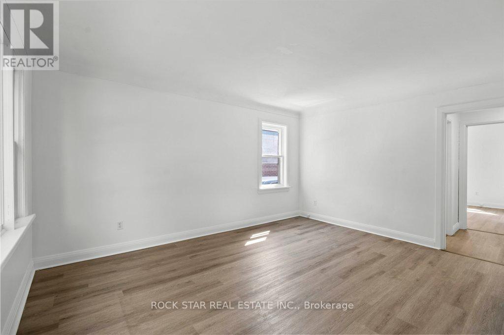 Photo 25 of 326 East 19th Street, Hamilton ON