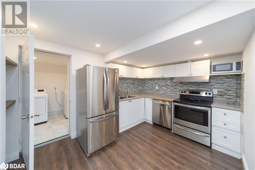 Photo 4 of 900 Green Street Unit B, Innisfil ON