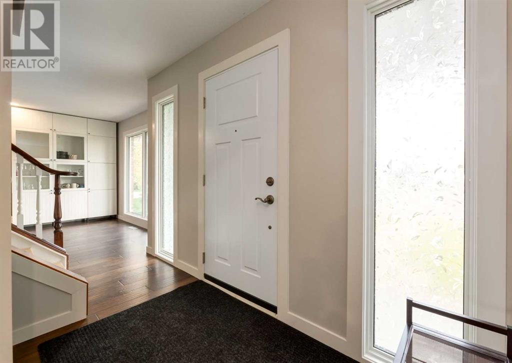 127 Silvercreek Close NW, Calgary, Alberta