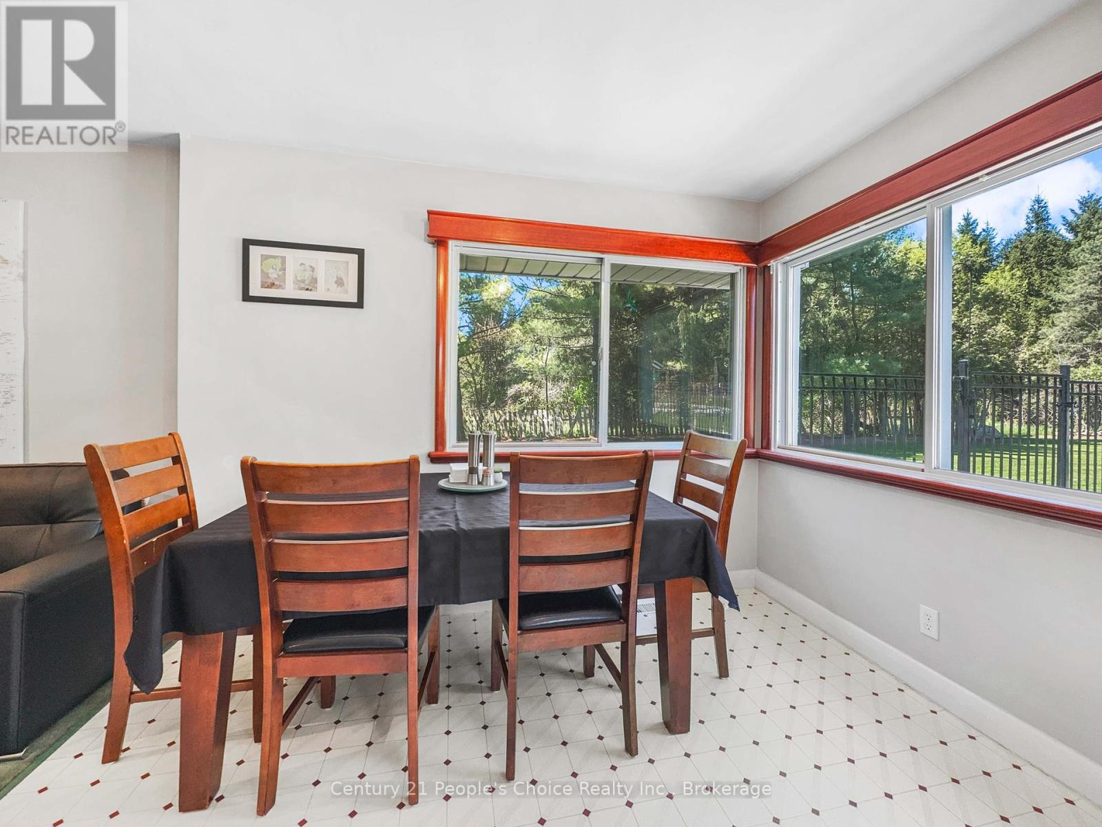 Photo 11 of 43 Pleasant Ridge Road, Brant ON