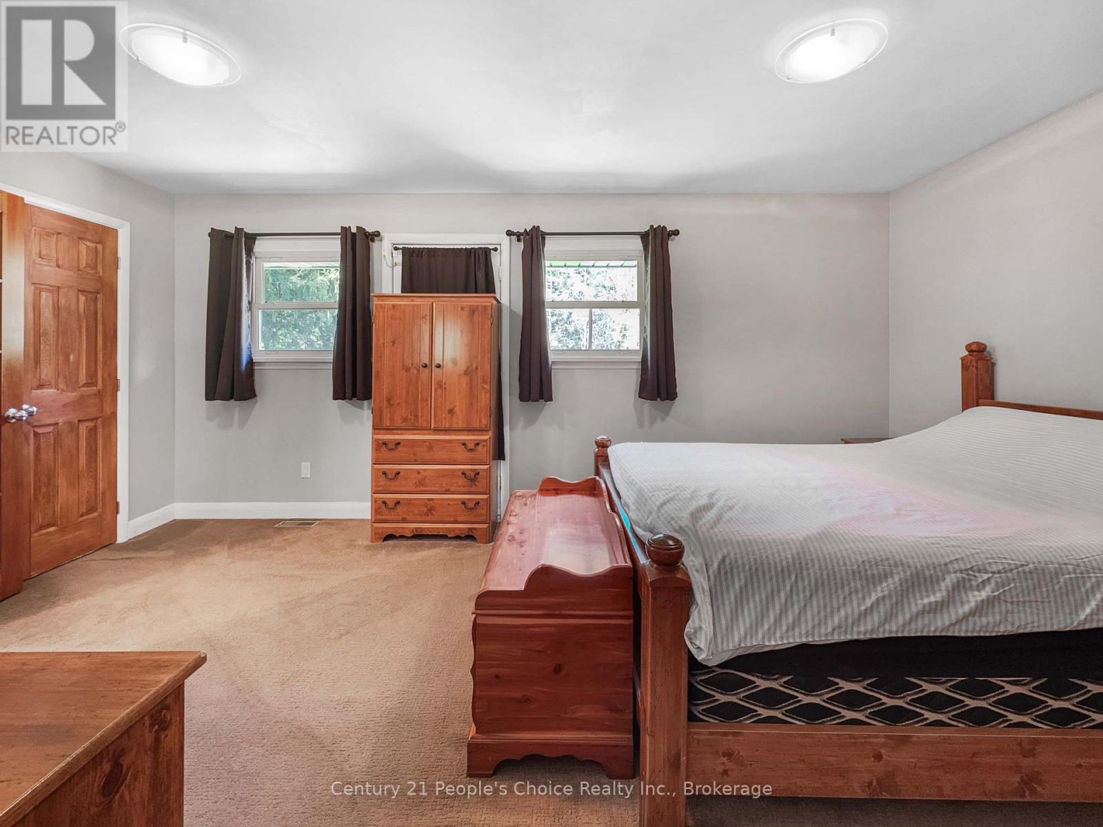 Photo 15 of 43 Pleasant Ridge Road, Brant ON