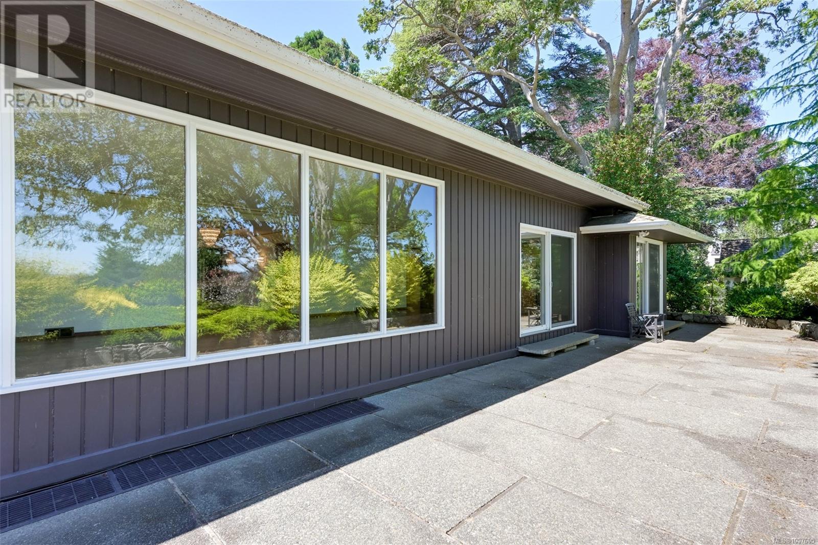 Photo 46 of 3375 Upper Terrace Rd, Oak Bay BC