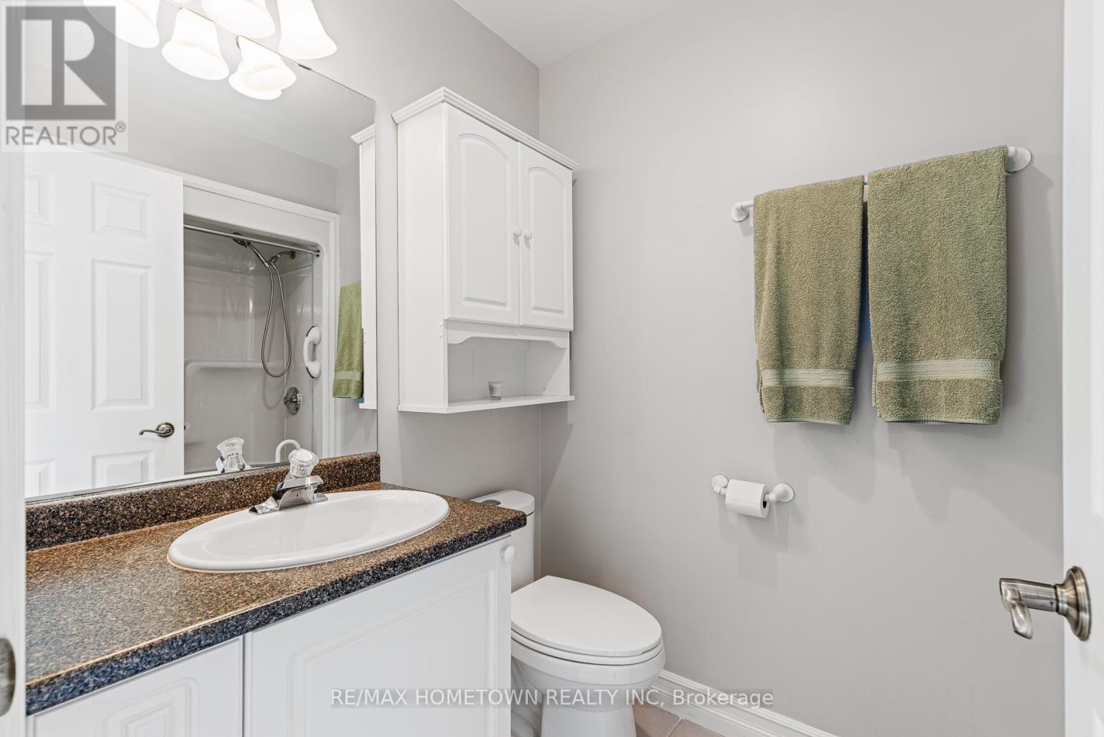 Photo 19 of 1026 Crestwood Drive, Brockville ON