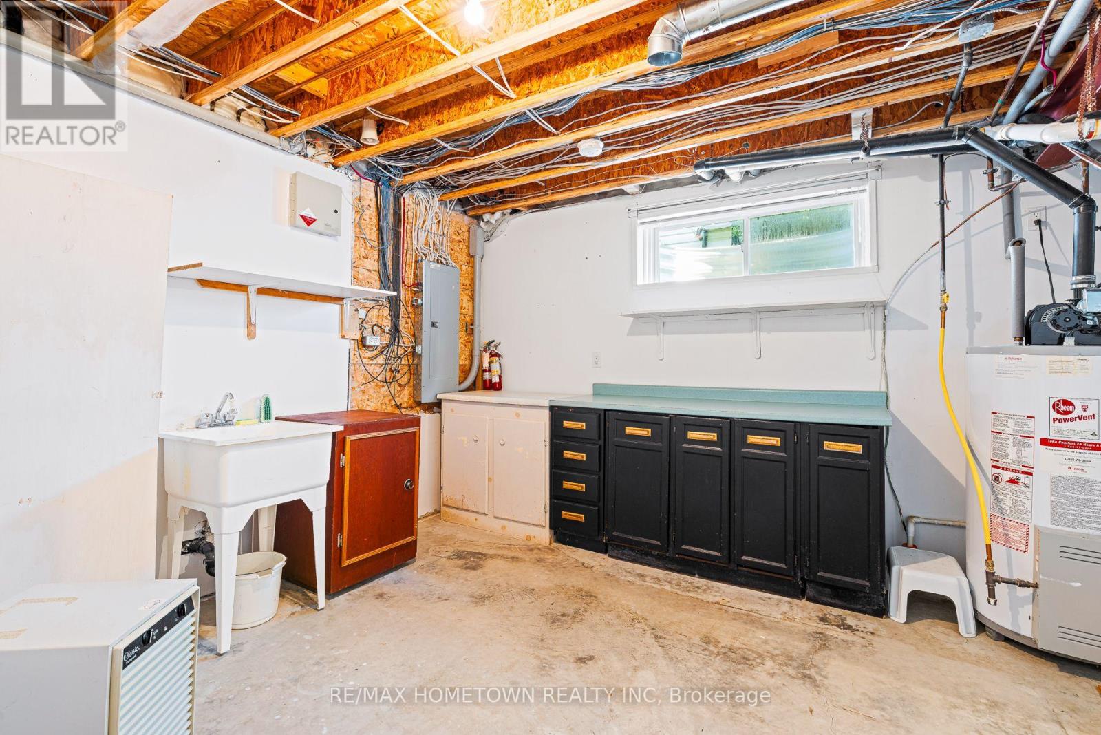 Photo 27 of 1026 Crestwood Drive, Brockville ON