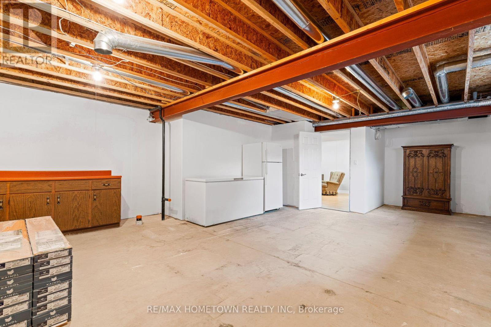 Photo 29 of 1026 Crestwood Drive, Brockville ON