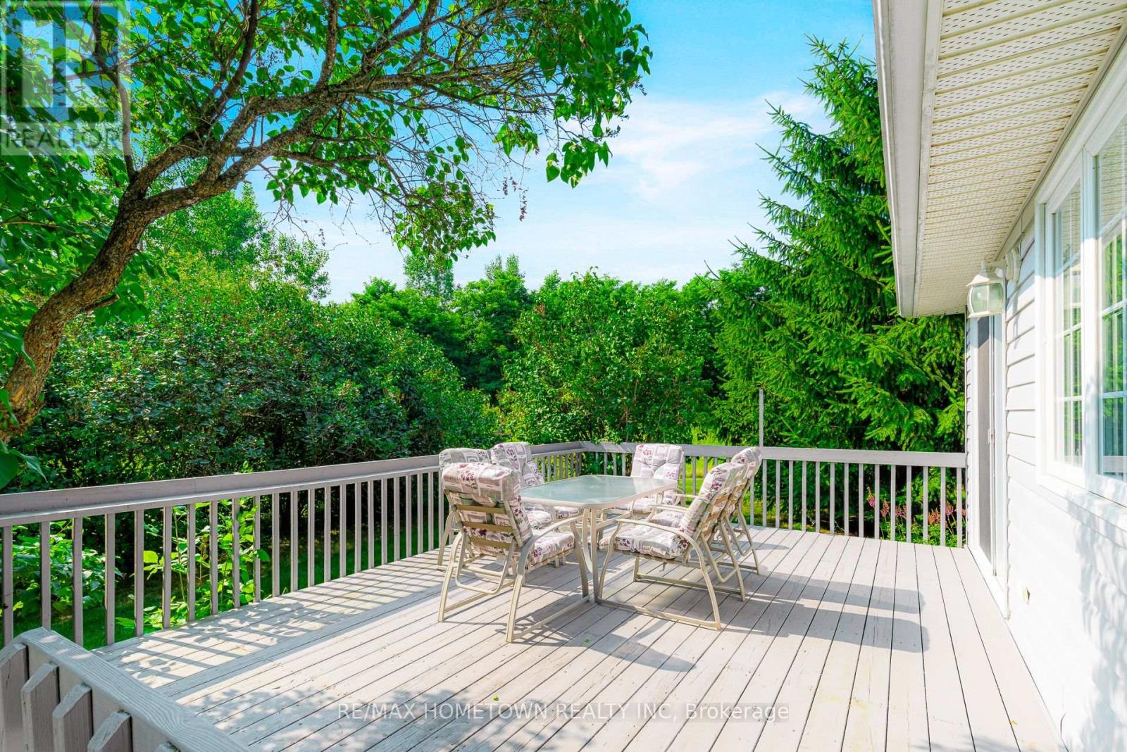 Photo 32 of 1026 Crestwood Drive, Brockville ON