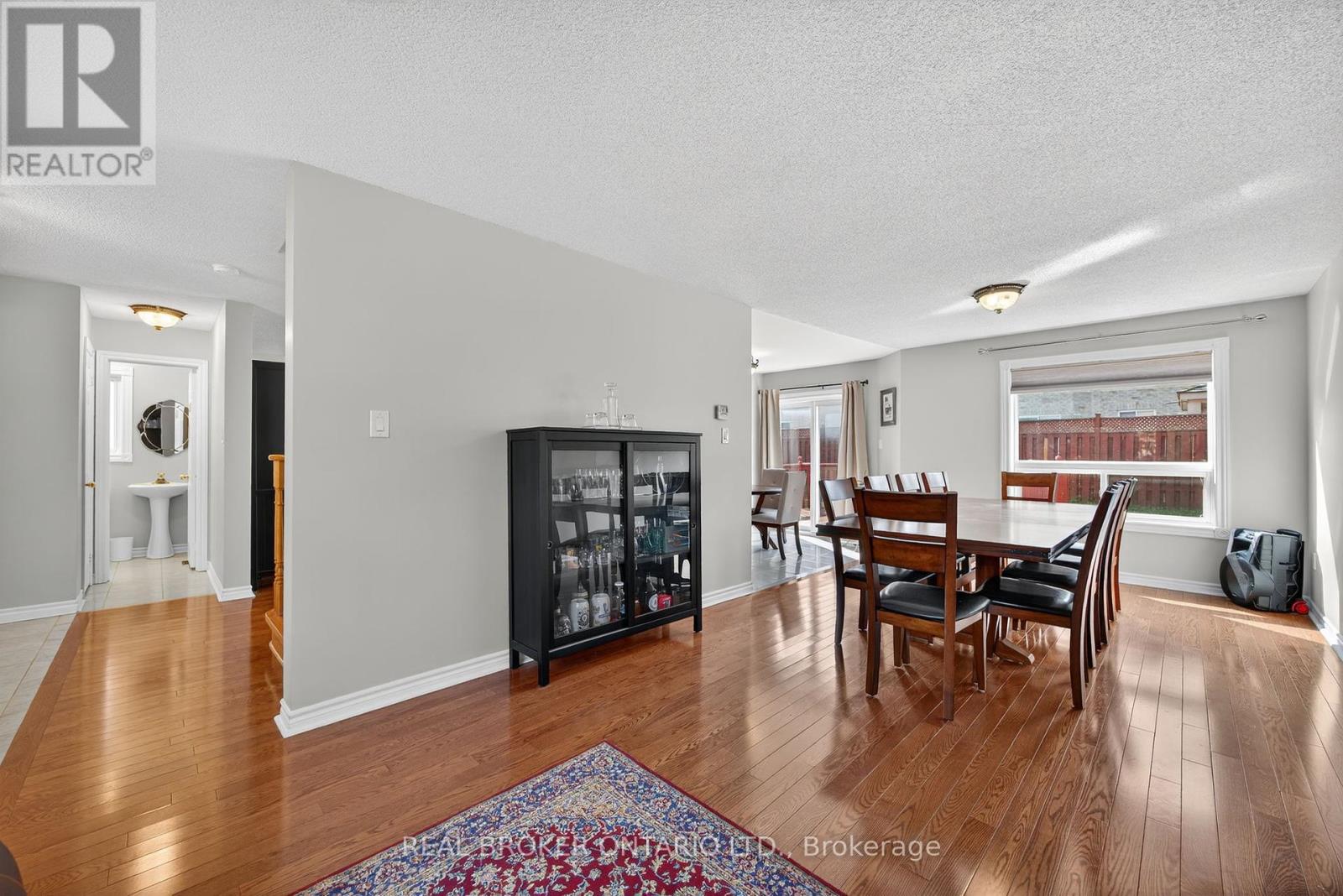 Photo 10 of 115 Birchwood Drive, Barrie ON