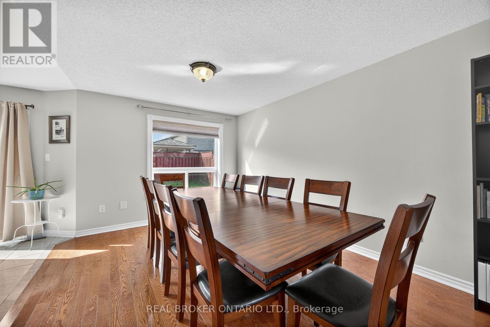 Photo 12 of 115 Birchwood Drive, Barrie ON