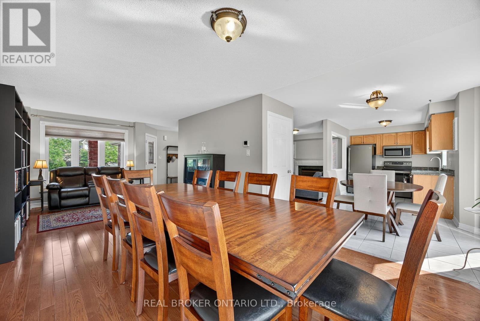 Photo 14 of 115 Birchwood Drive, Barrie ON