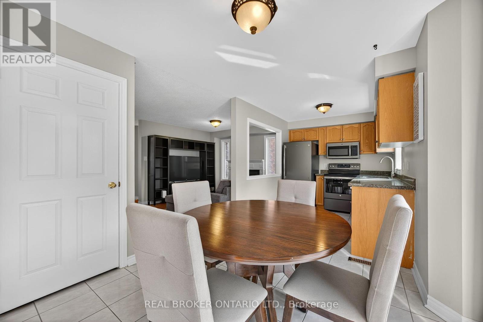 Photo 15 of 115 Birchwood Drive, Barrie ON