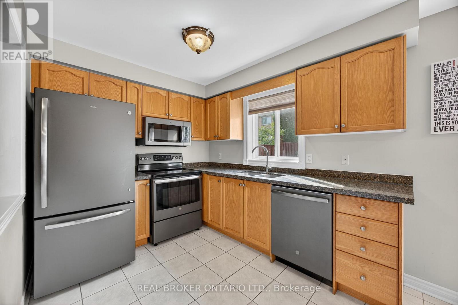 Photo 20 of 115 Birchwood Drive, Barrie ON