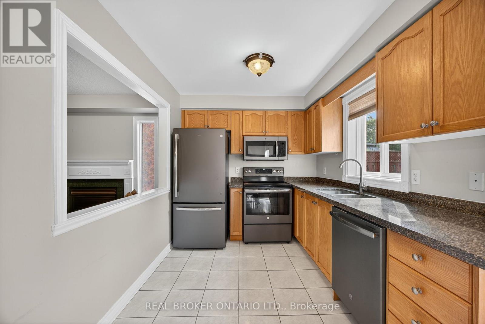 Photo 21 of 115 Birchwood Drive, Barrie ON
