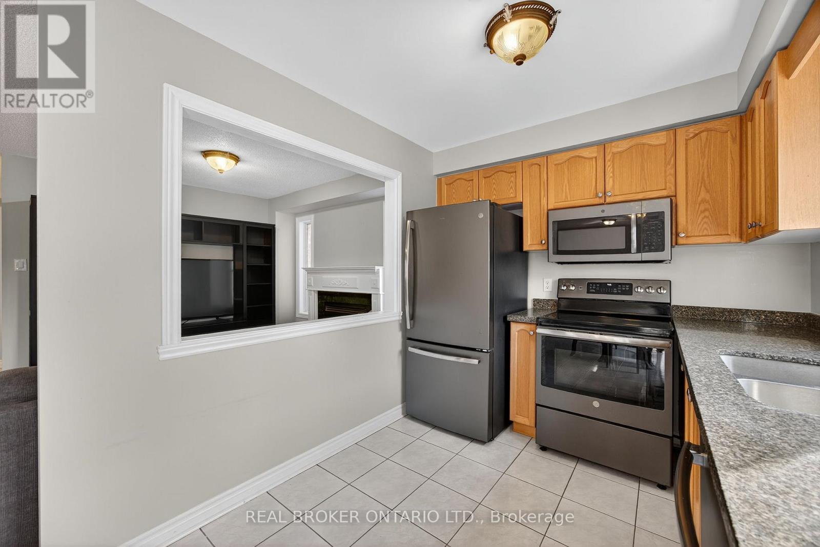 Photo 22 of 115 Birchwood Drive, Barrie ON