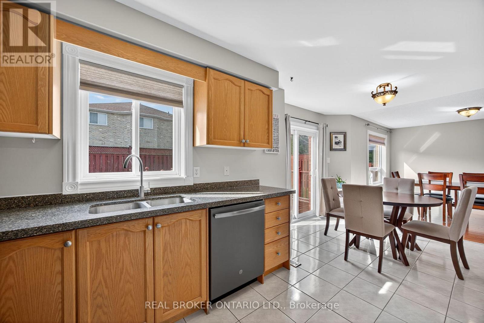 Photo 23 of 115 Birchwood Drive, Barrie ON