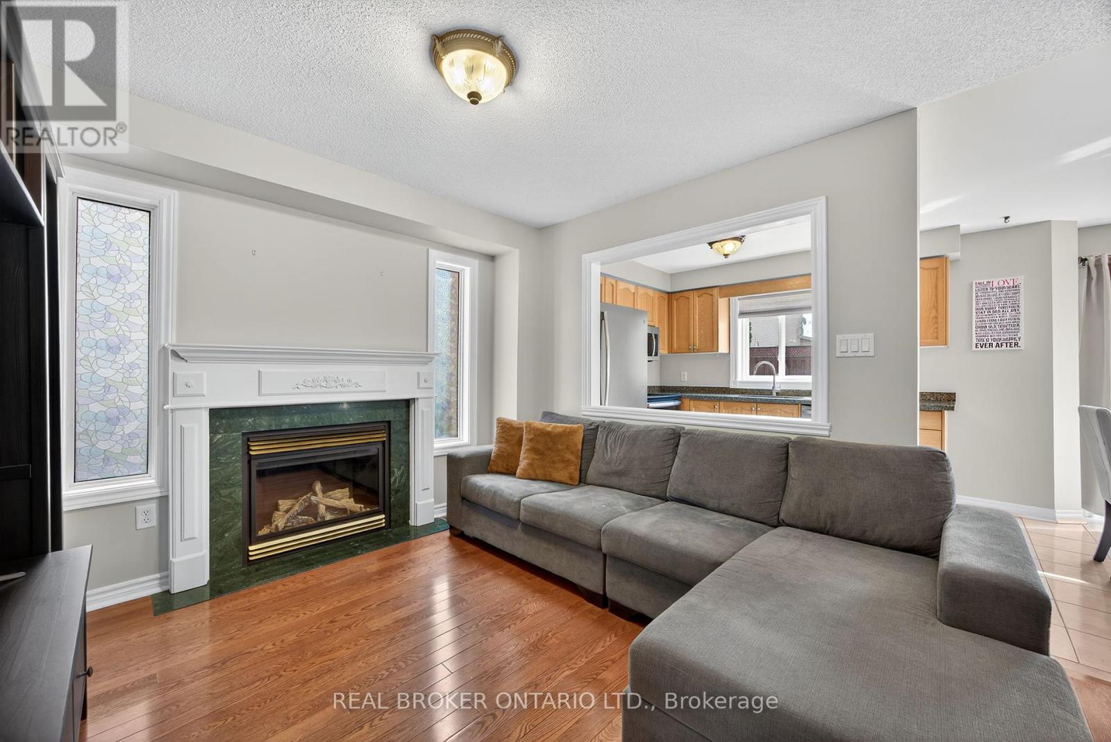 Photo 26 of 115 Birchwood Drive, Barrie ON