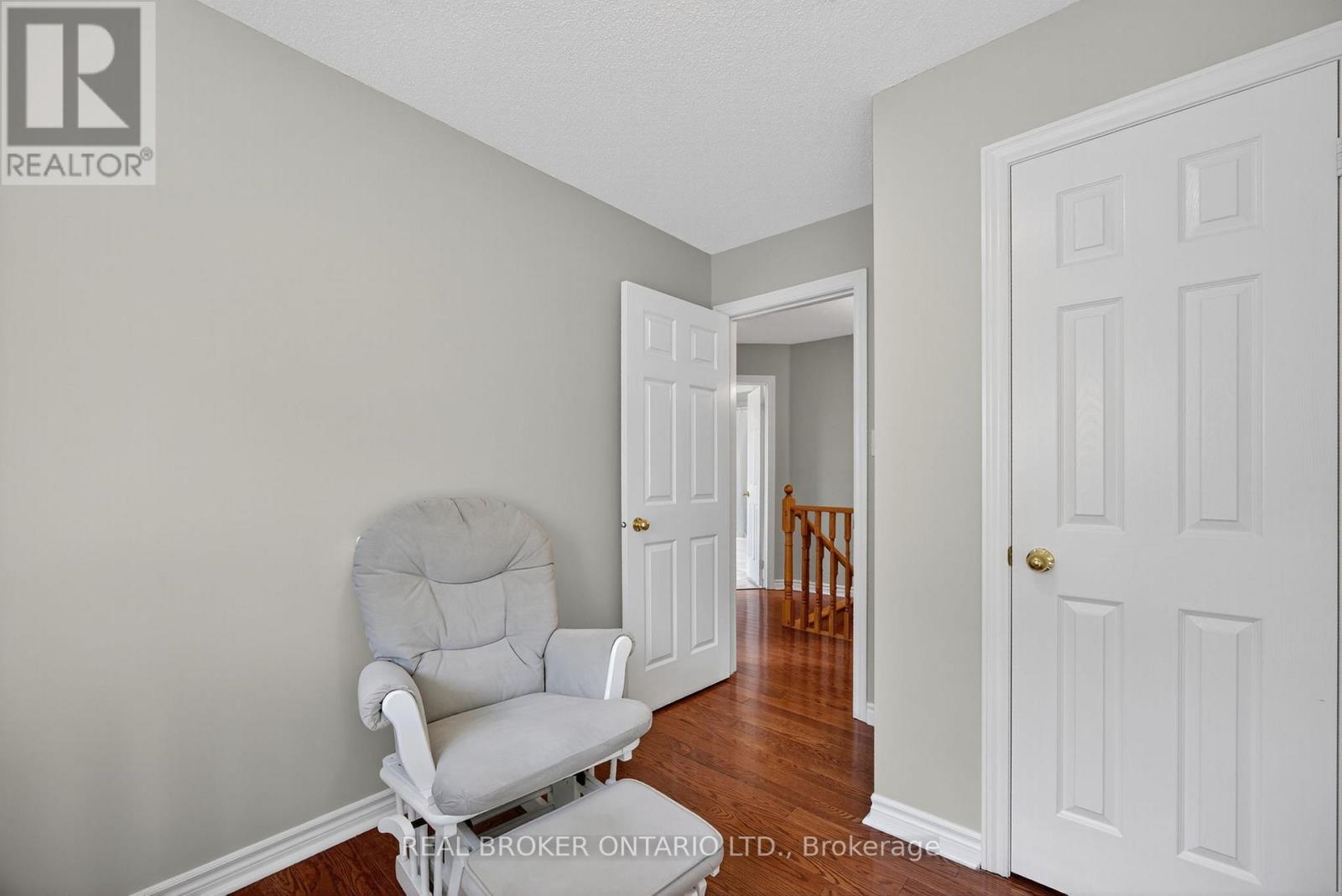 Photo 37 of 115 Birchwood Drive, Barrie ON