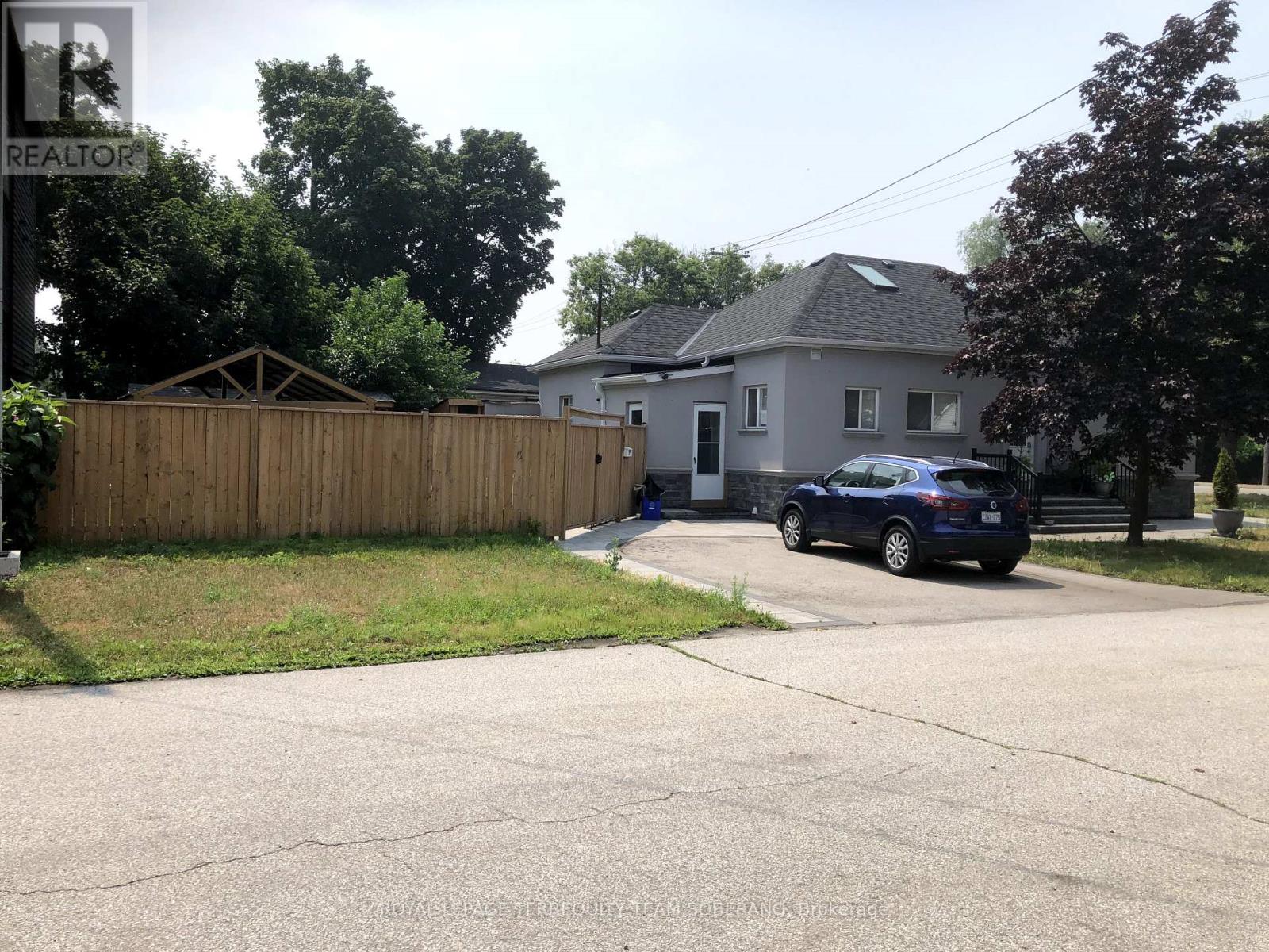 Photo 1 of 831 Beach Boulevard, Hamilton ON