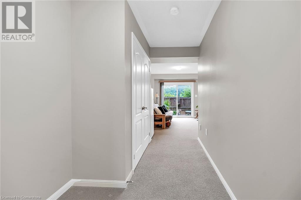 Photo 18 of 21 Hepworth Crescent, Hamilton ON