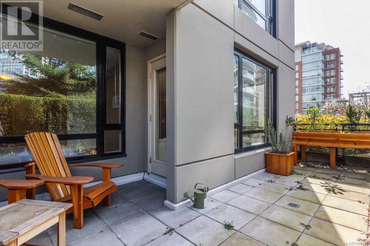 Photo 1 of 110 751 Fairfield Rd, Victoria BC