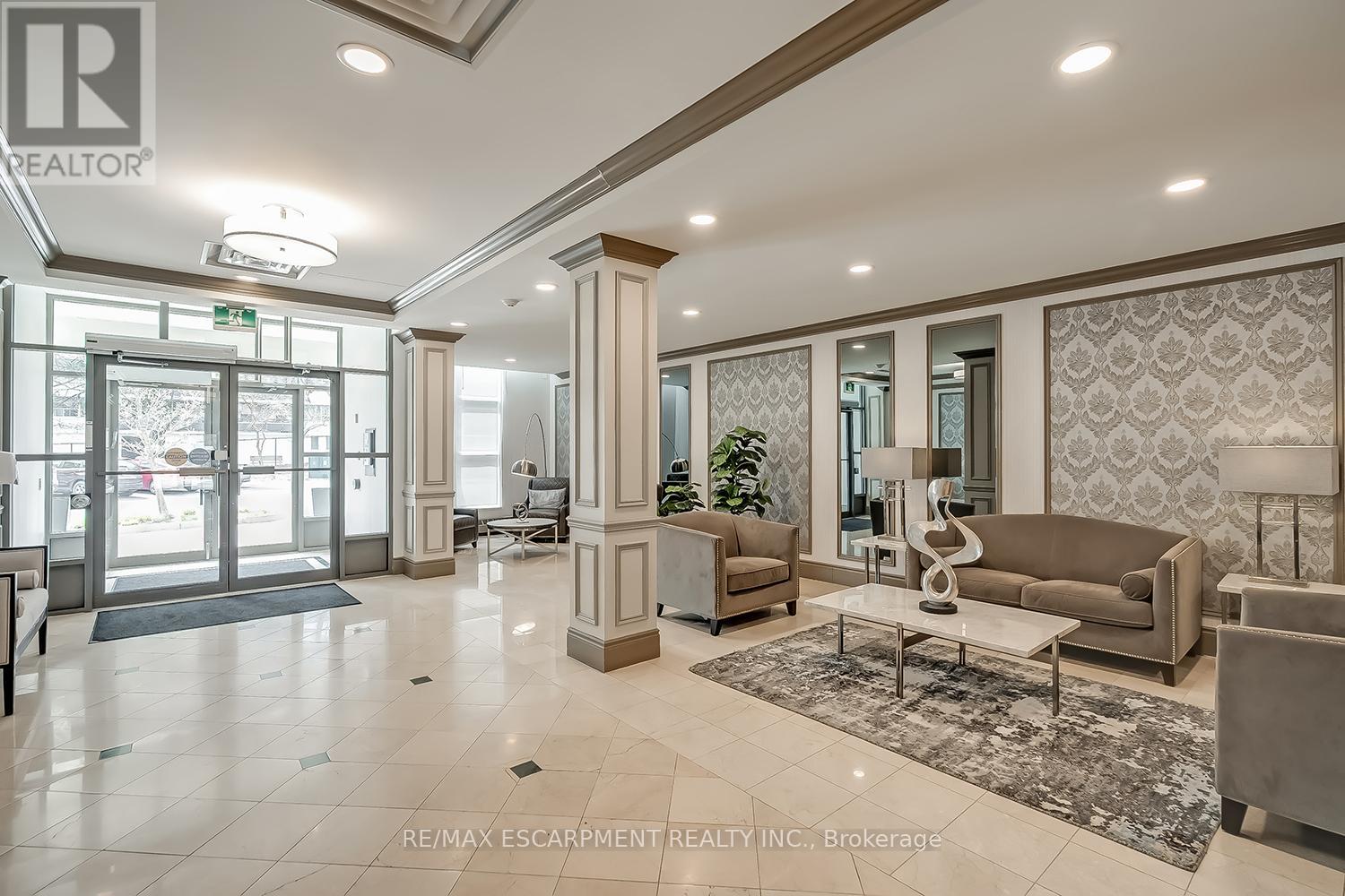 Photo 20 of 408 442 Maple Avenue, Burlington ON
