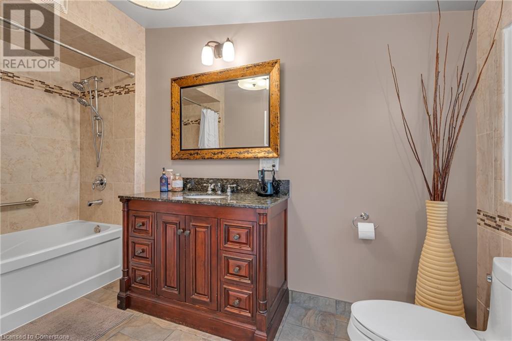 Photo 27 of 316 Fennell Avenue W, Hamilton ON