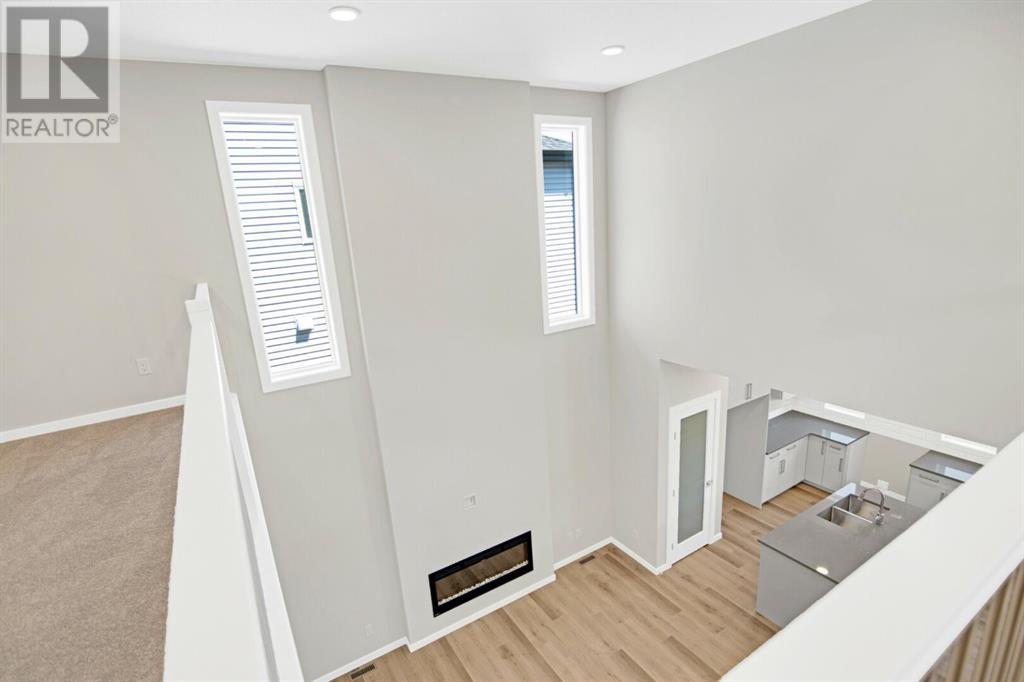 Single Family House for Sale in  Emmett Crescent Evergreen Red Deer 