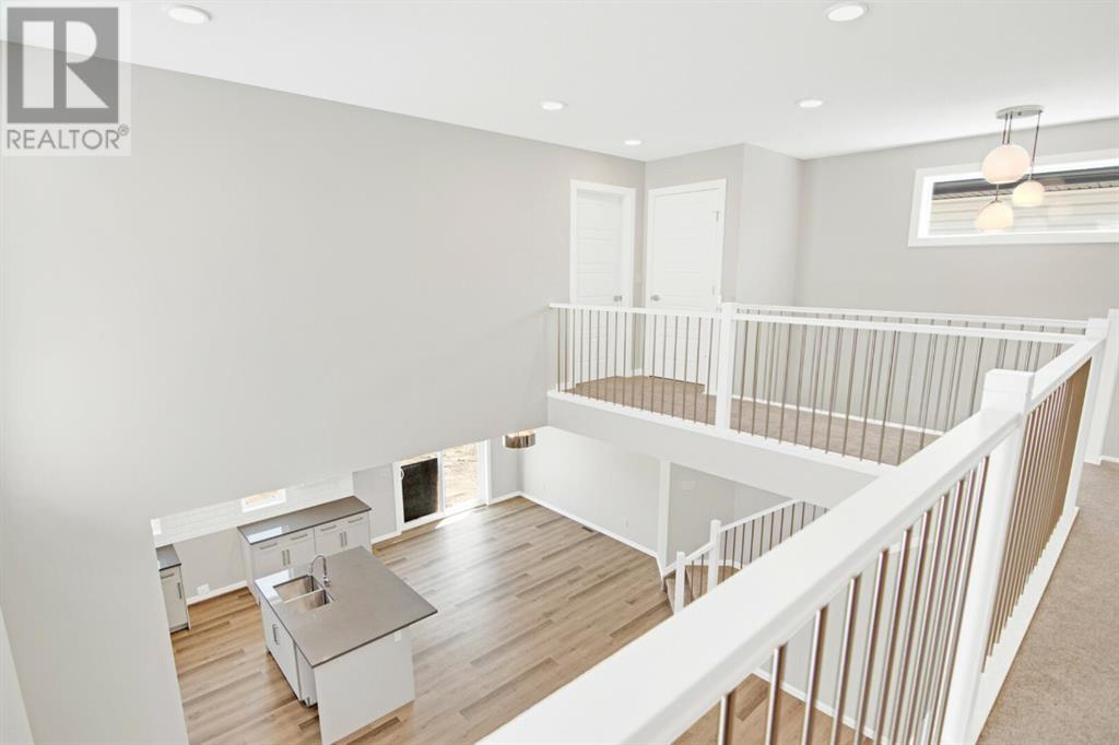 Single Family House for Sale in  Emmett Crescent Evergreen Red Deer 