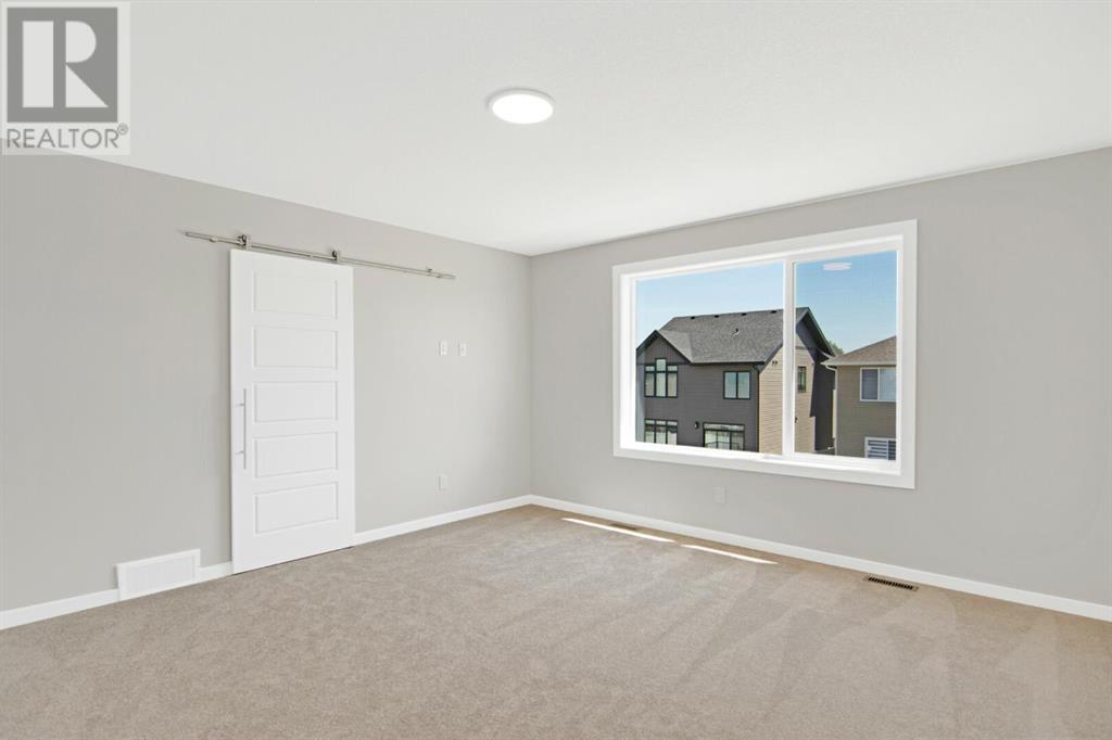 Single Family House for Sale in  Emmett Crescent Evergreen Red Deer 